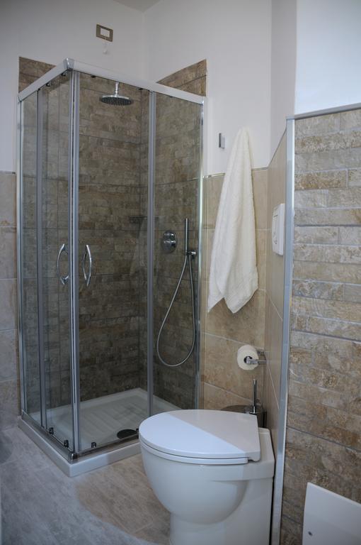 Piazza Martiri Rooms Кальяри Номер фото