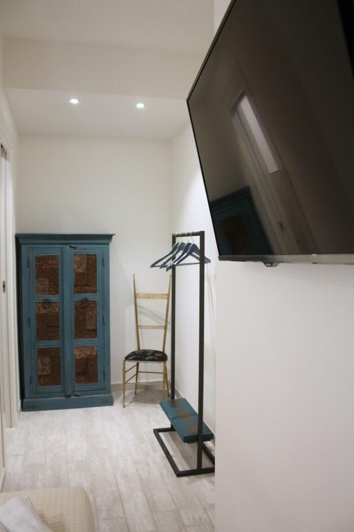 Piazza Martiri Rooms Кальяри Номер фото
